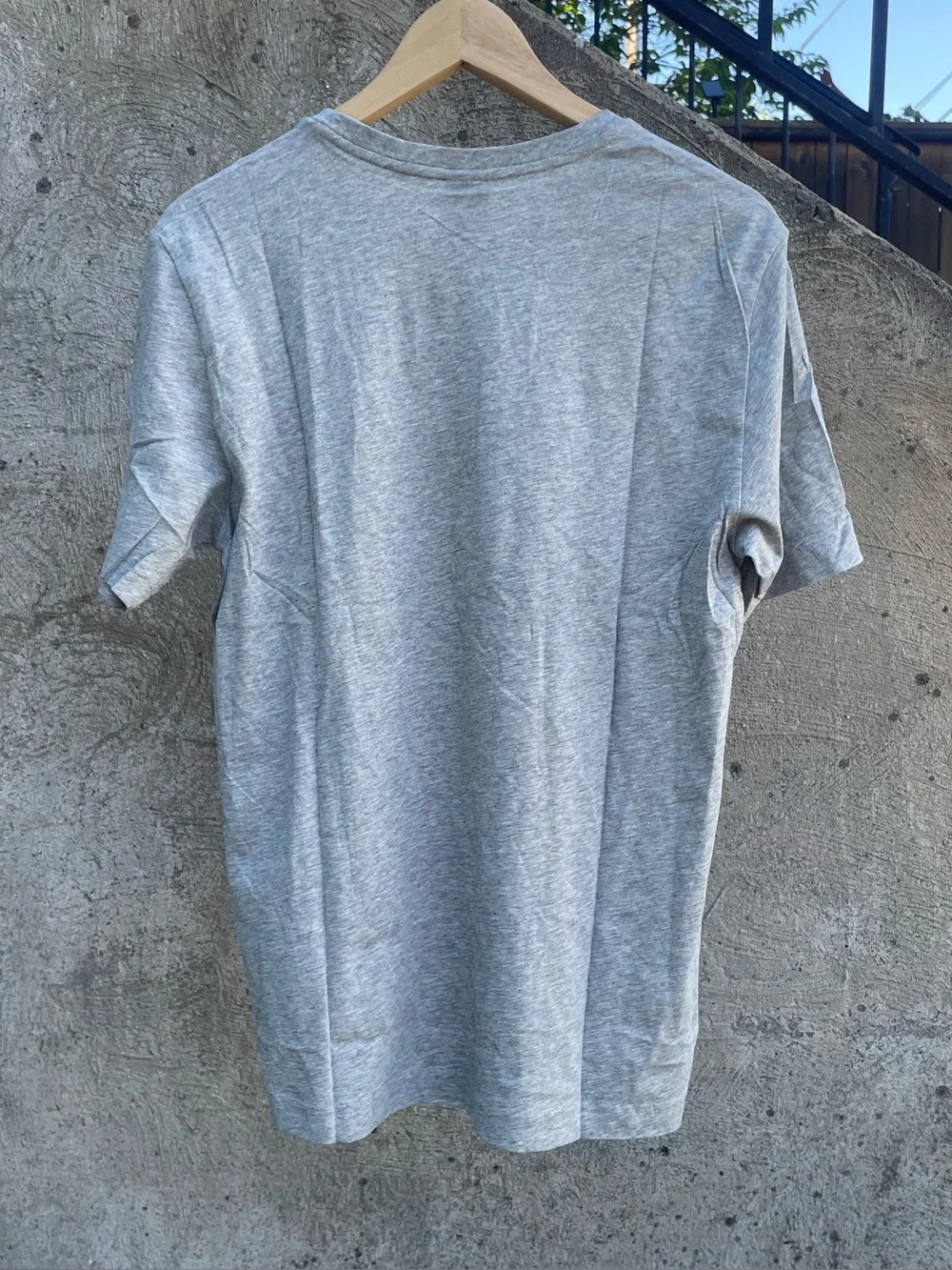 New with tags Oakley logo spellout t shirt size small